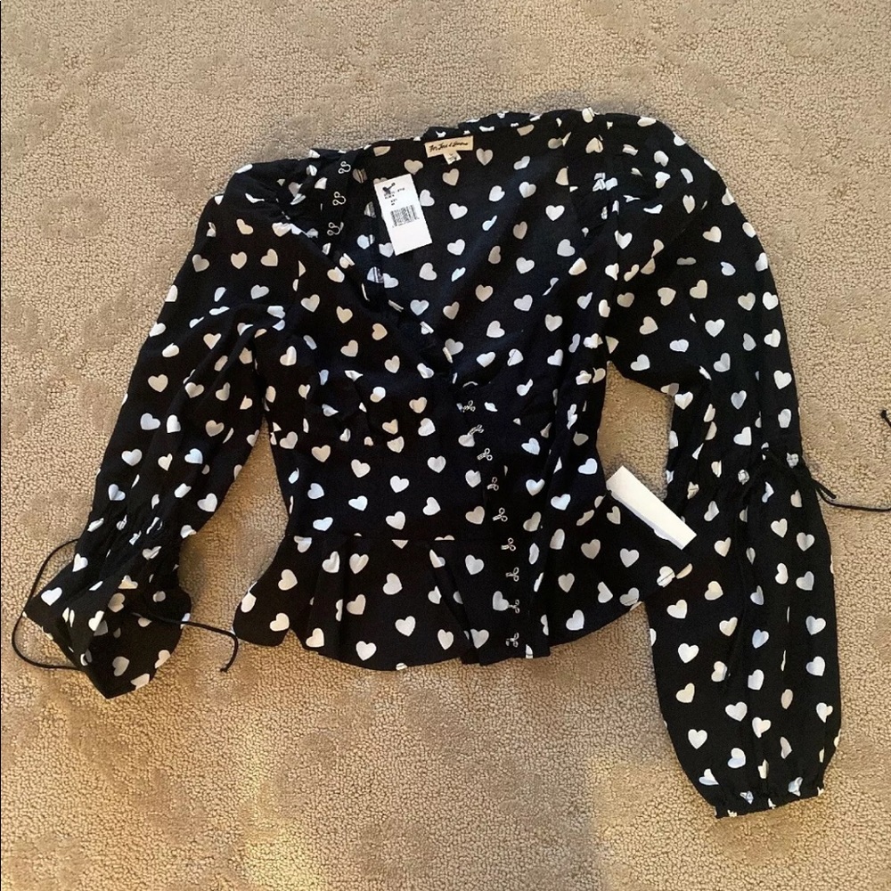 For Love and Lemons 🍋 M heart print blouse